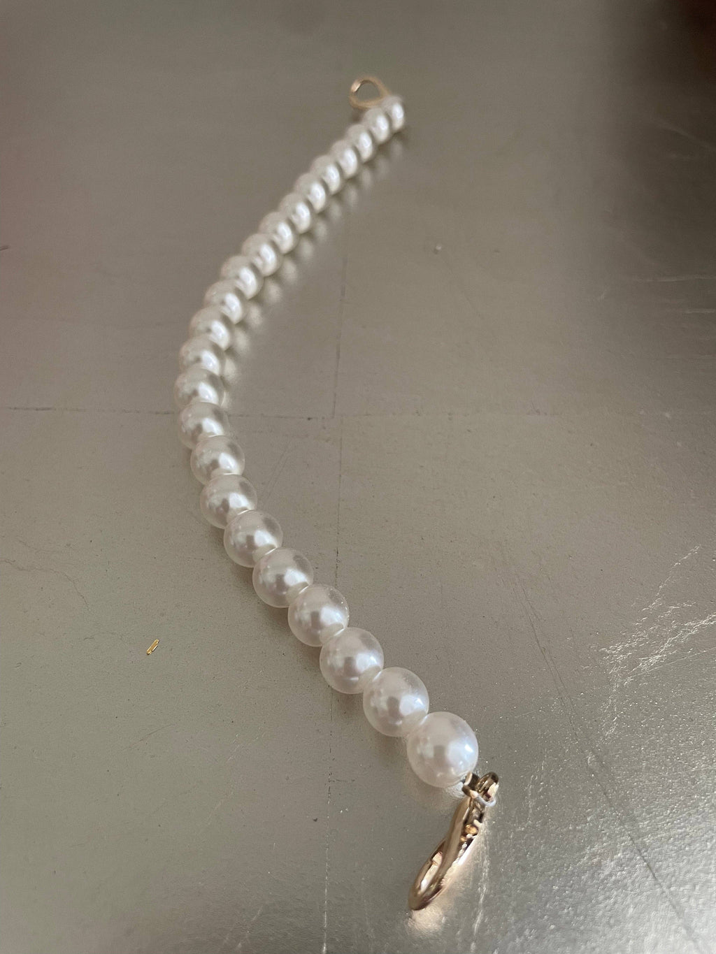 Big Pearl Trucker Hat Chain