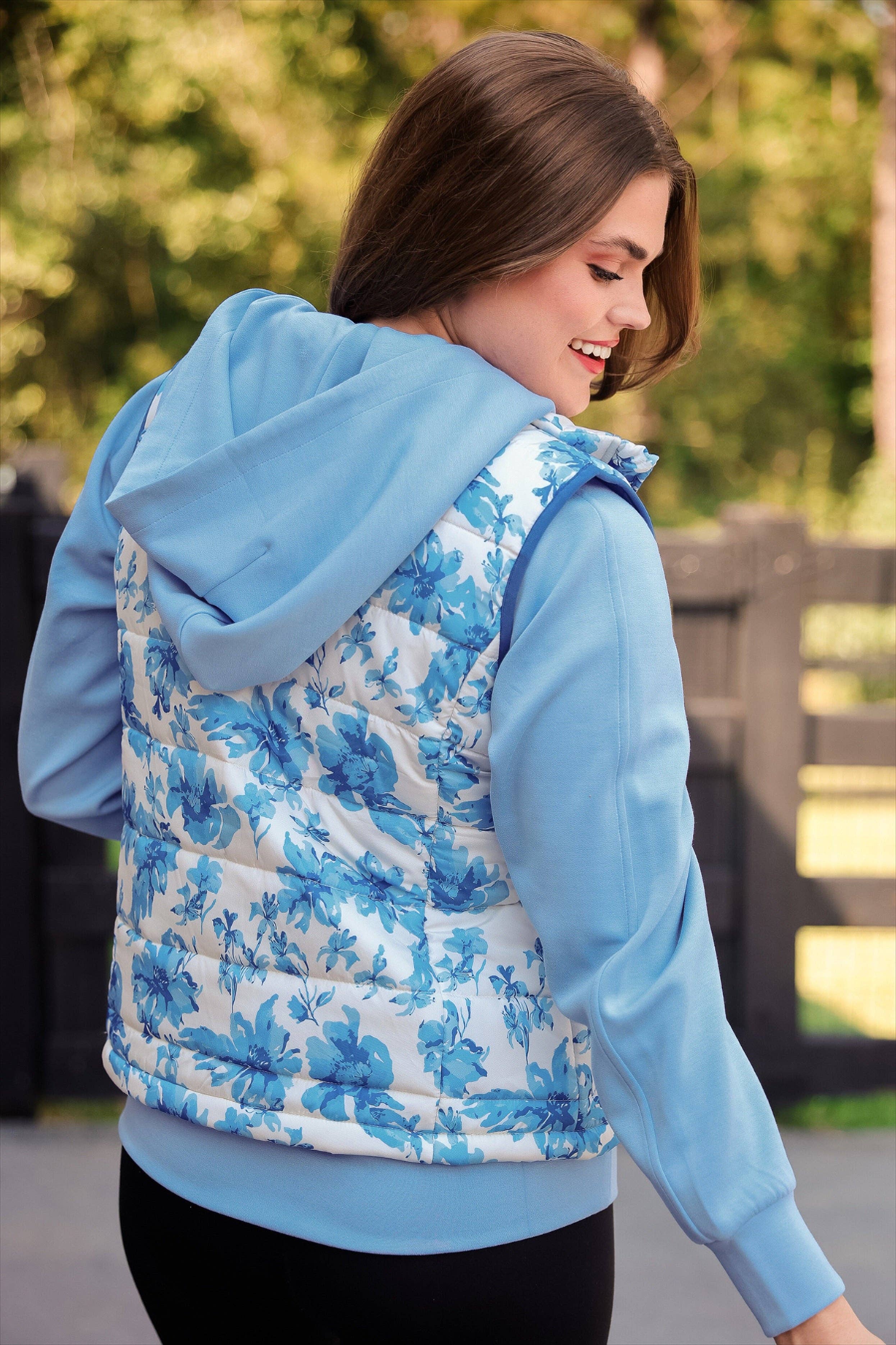 Delilah Puffer Vest- Blue Eternal Blossom