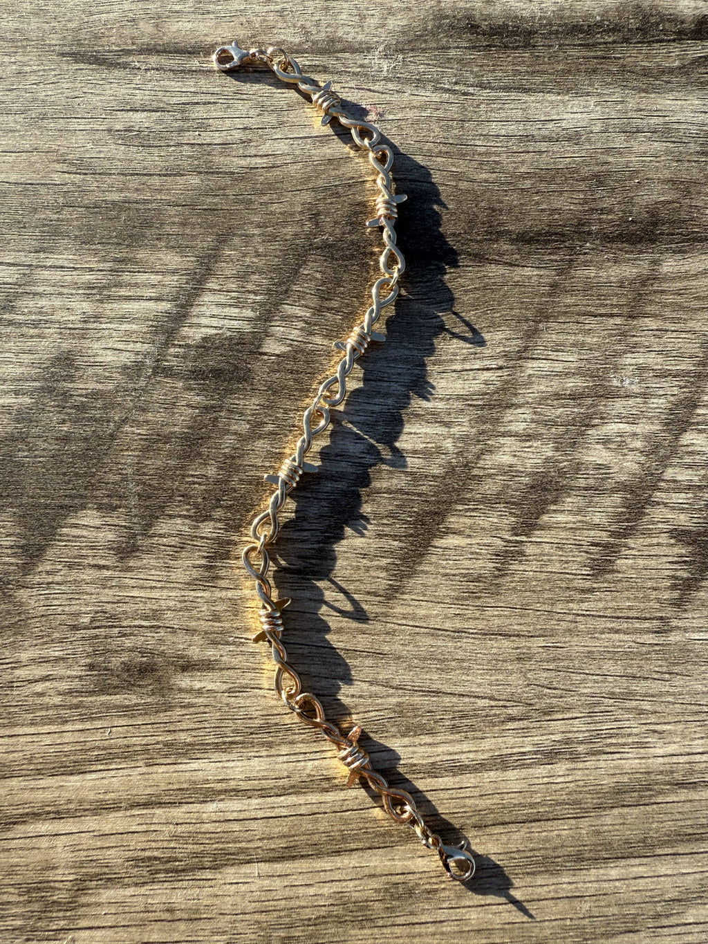 Gold Barbed Wire Trucker Hat Chain