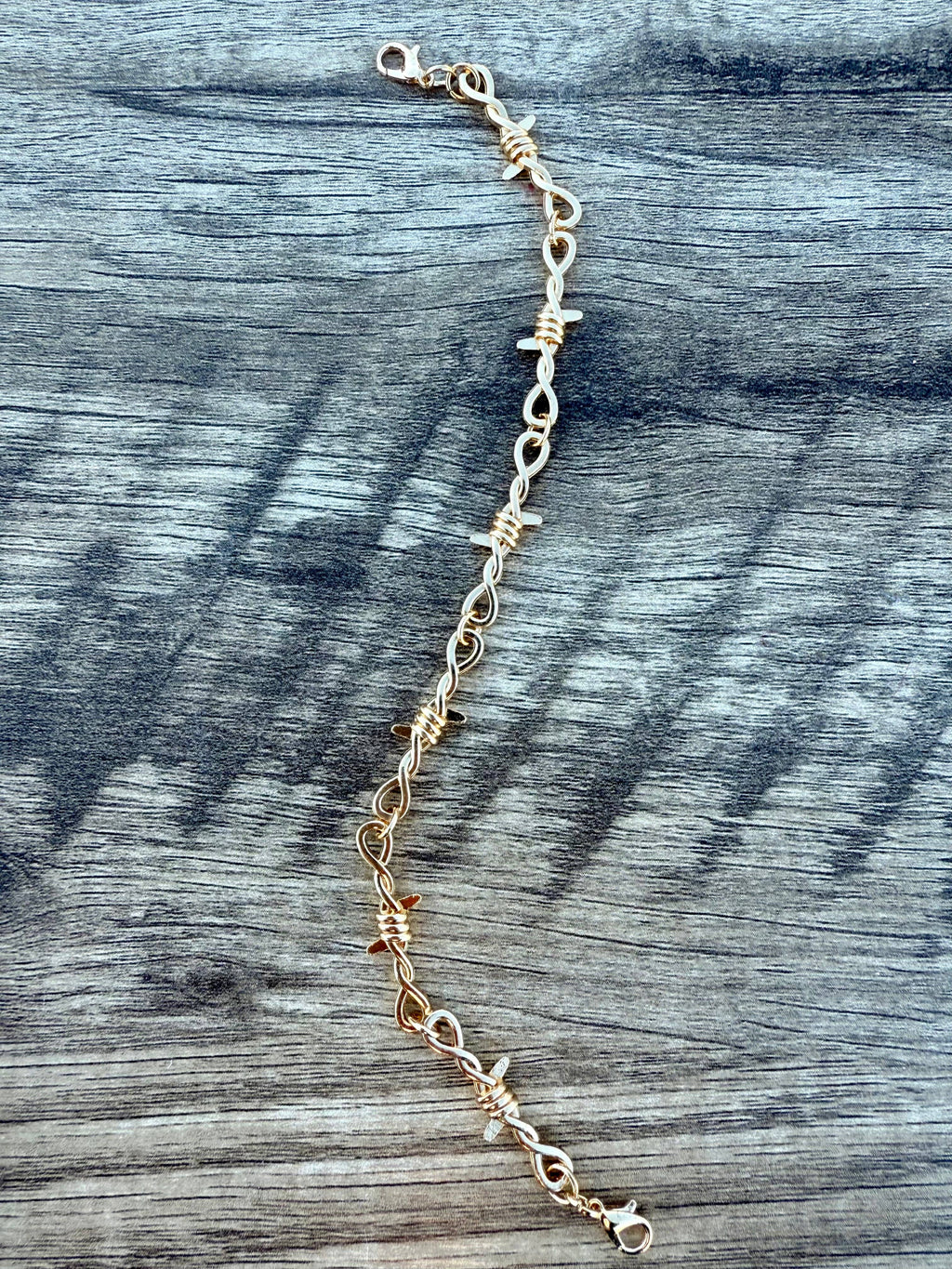 Gold Barbed Wire Trucker Hat Chain