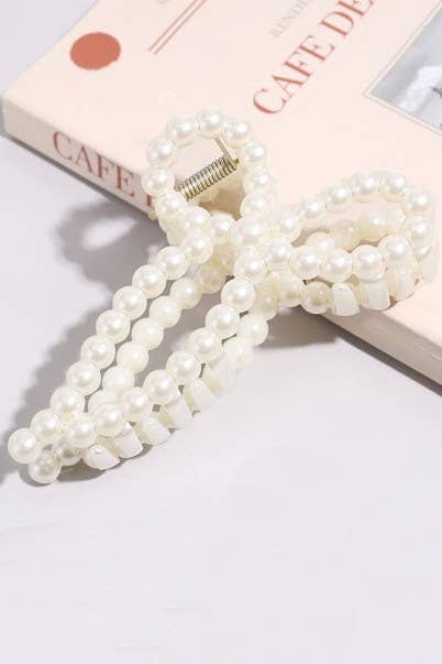 PEARL HAIR CLAW CLIPS